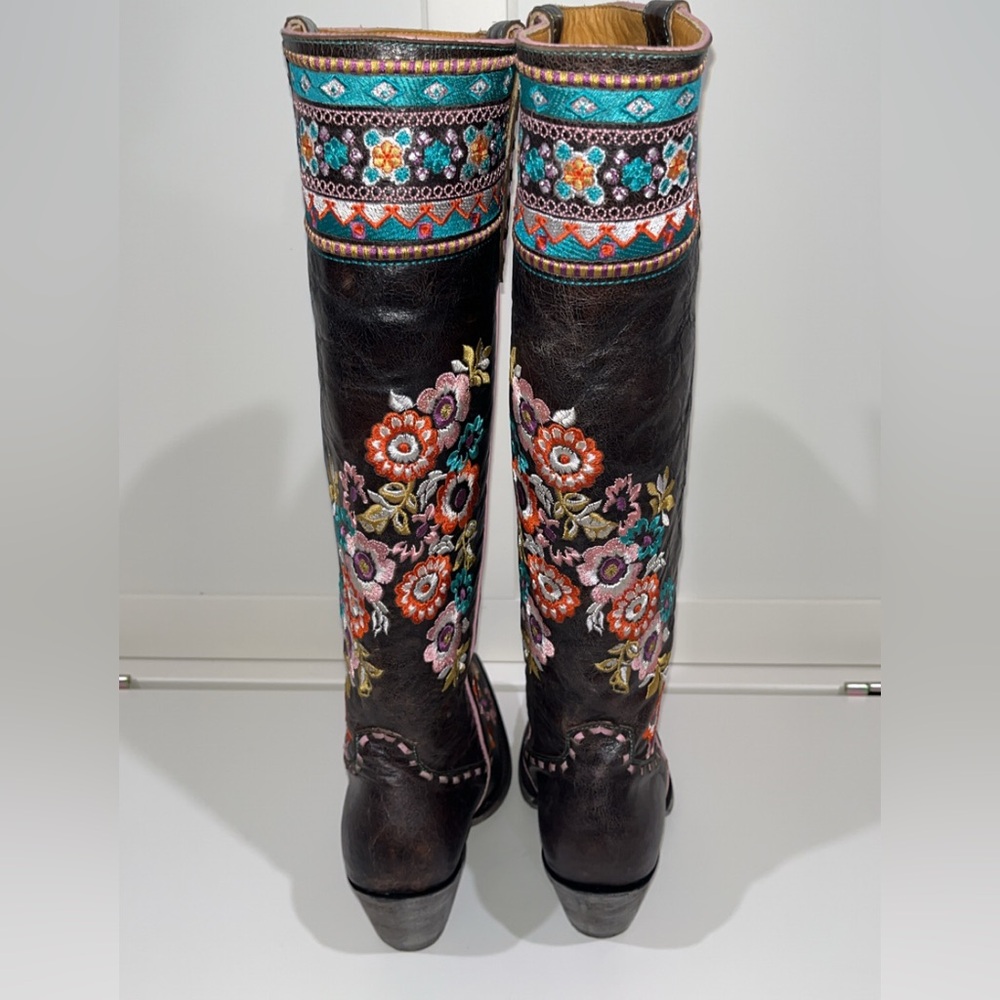 Embroidered Floral Knee-High Boots - Multicolor - Picture 2 of 9